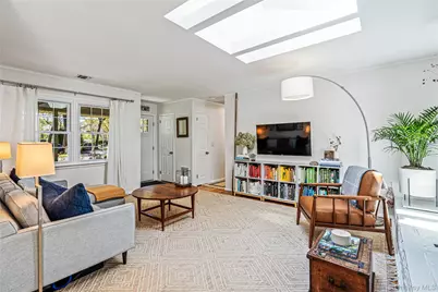 20 Shinnecock Lane, Hampton Bays, NY 11946 - Photo 4