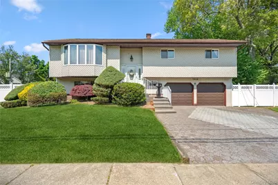 1632 Fairfax Avenue, West Islip, NY 11795 - Photo 1