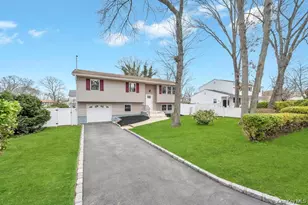 339 Avenue B, Ronkonkoma, NY 11779 - Photo 2