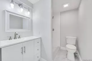339 Avenue B, Ronkonkoma, NY 11779 - Photo 28