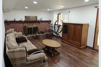160 Atlantic Place, Hauppauge, NY 11788 - Photo 20
