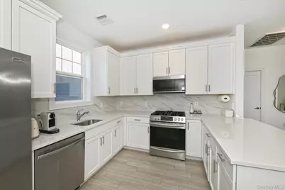 416 White Rose Lane, East Meadow, NY 11554 - Photo 8