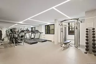 315 E 72nd St, New York, NY 10021 - Photo 24