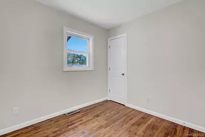3107 Gull Avenue, Medford, NY 11763 - Photo 10