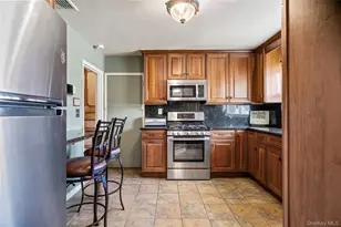 11701 237th St, Elmont, NY 11003 - Photo 6