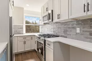 37 New Ave, Yonkers, NY 10704 - Photo 6