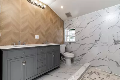 7036 70th Street, Glendale, NY 11385 - Photo 20