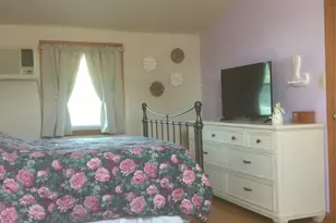 104 Phyllis Dr, Lindenhurst, NY 11757 - Photo 14