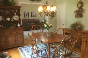 104 Phyllis Dr, Lindenhurst, NY 11757 - Photo 6