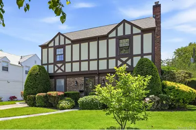 66 Kenwood Road, Garden City, NY 11530 - Photo 2