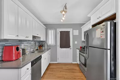 9 Odell Street, Newburgh, NY 12550 - Photo 2