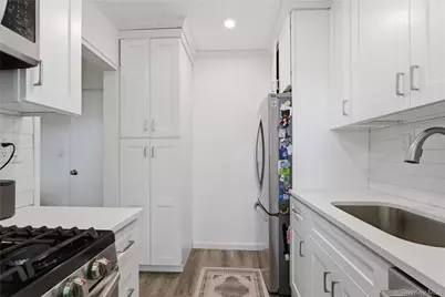 14 Soundview Avenue #28, White Plains, NY 10606 - Photo 10