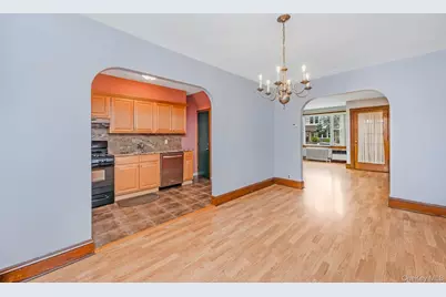 65-56 77th Place, Middle Village, NY 11379 - Photo 10