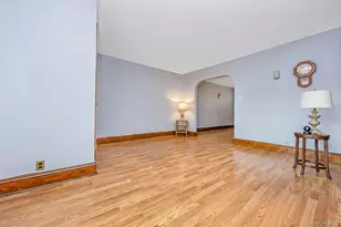 65-56 77th Pl, Middle Village, NY 11379 - Photo 6