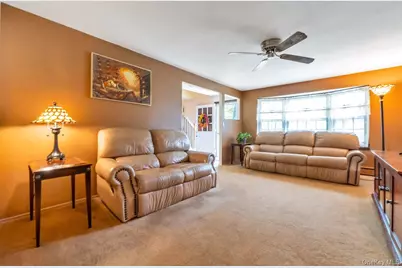 5 Peekskill Avenue, Patchogue, NY 11772 - Photo 12