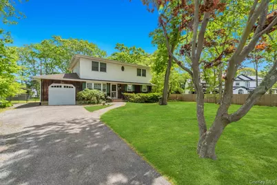 5 Peekskill Avenue, Patchogue, NY 11772 - Photo 1