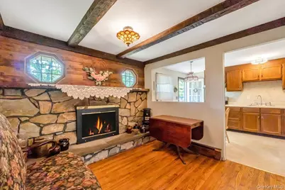 5 Peekskill Avenue, Patchogue, NY 11772 - Photo 16