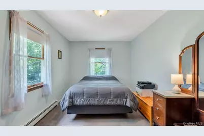 5 Peekskill Avenue, Patchogue, NY 11772 - Photo 34