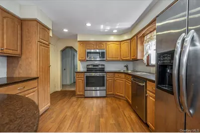 593 Pearl Street, Oceanside, NY 11572 - Photo 8