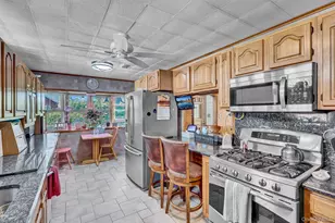 545 N 2nd St, New Hyde Park, NY 11040 - Photo 6