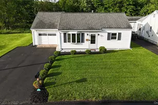 9 Maple Ave, Garnerville, NY 10923 - Photo 2