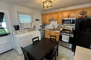 9 Maple Ave, Garnerville, NY 10923 - Photo 12