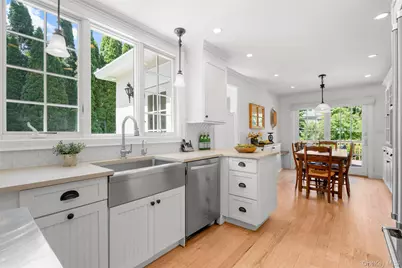 12 Cambridge Court, Larchmont, NY 10538 - Photo 12