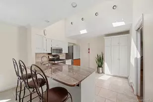 29 Montrose Rd, Yonkers, NY 10710 - Photo 8