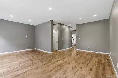 83 Kings Highway #7, New Rochelle, NY 10801 - Photo 4