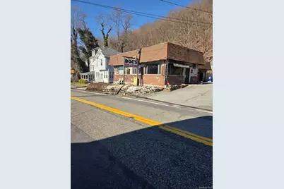 657 Jersey Avenue, Greenwood Lake, NY 10925 - Photo 2