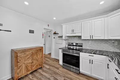 239 Leslie Avenue, New Windsor, NY 12553 - Photo 8