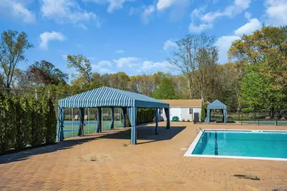 188 Pond View Lane, Smithtown, NY 11787 - Photo 46