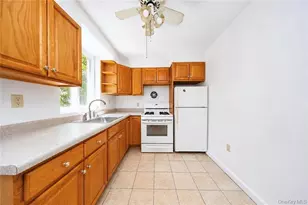 2668 E 23rd St, Brooklyn, NY 11235 - Photo 12