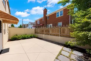 2668 E 23rd St, Brooklyn, NY 11235 - Photo 4