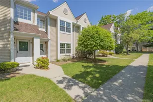 25 Creekside Cir, Spring Valley, NY 10977 - Photo 2