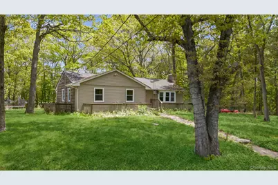 132 Swezey Drive, Middle Island, NY 11953 - Photo 2
