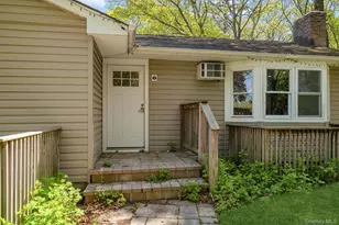132 Swezey Dr, Middle Island, NY 11953 - Photo 8
