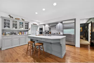 3 Peacock Pond Road, Glen Cove, NY 11542 - Photo 12