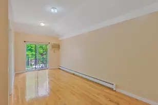 86-66 Midland Pkwy, Jamaica, NY 11432 - Photo 10