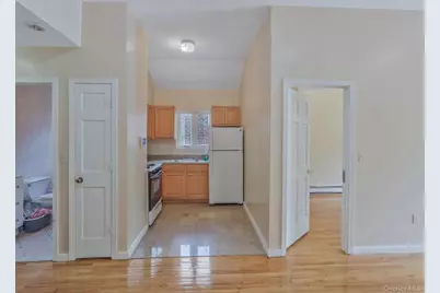 86-66 Midland Parkway, Jamaica, NY 11432 - Photo 18