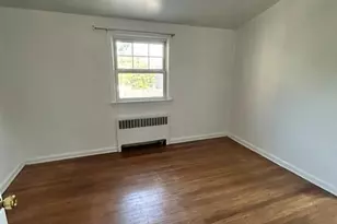 200 Crescent Pl, Yonkers, NY 10704 - Photo 2