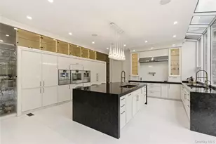 55 Coves Run, Oyster Bay, NY 11791 - Photo 14