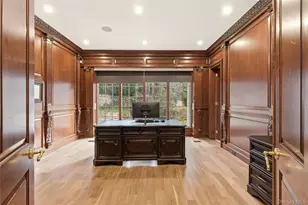 55 Coves Run, Oyster Bay, NY 11791 - Photo 22