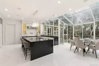 55 Coves Run, Oyster Bay, NY 11791 - Photo 12