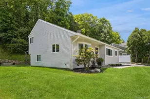 12 Stony Brook Rd, Sloatsburg, NY 10974 - Photo 4