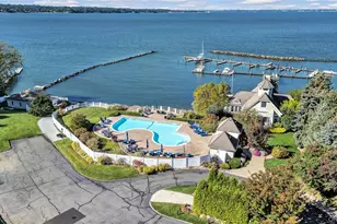 40 Pembroke Dr, Glen Cove, NY 11542 - Photo 36