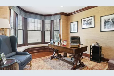 40 Pembroke Drive, Glen Cove, NY 11542 - Photo 12