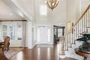 40 Pembroke Dr, Glen Cove, NY 11542 - Photo 6