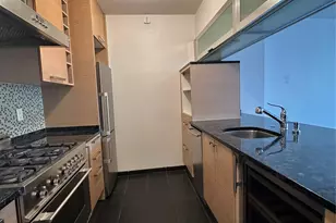 2 S End Ave, New York (Manhattan), NY 10280 - Photo 8
