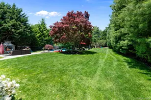 34 Ketchum Ct, East Northport, NY 11731 - Photo 14